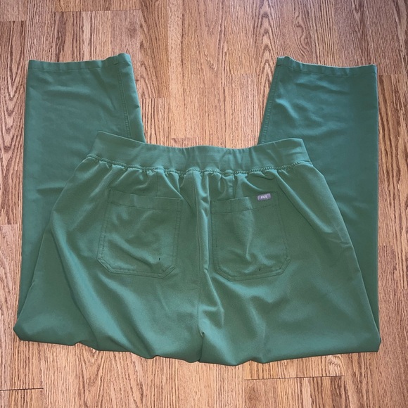 Figs Scrub Set - Picture 7 of 8